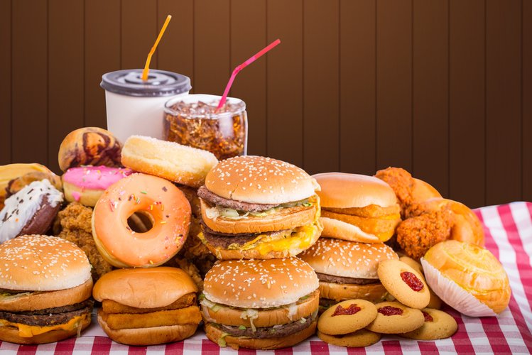 Zdjęcie Co uzyskasz odpuszczając alkohol, słodycze i fast foody przez MIESIĄC? #2