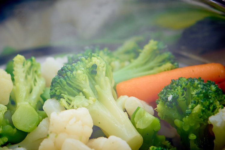 Zdjęcie Jak długo gotować warzywa na parze? Sprawdź jak gotować bez specjalnego sprzętu #4