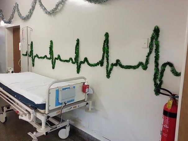 Zdjęcie 13 ozdób świątecznych w szpitalach – dodają otuchy chorym! #5