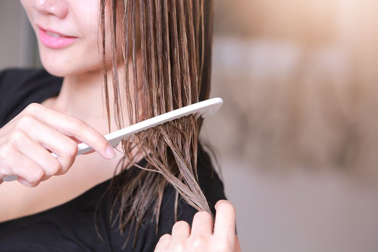 Zdjęcie Poznaj sekrety salonów fryzjerskich które pomogą Ci zadbać o Włosy! #3