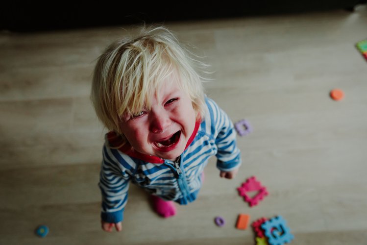 Zdjęcie Twoje dziecko krzyczy i kopie? Powinnaś się cieszyć. Poznaj 5 powodów dlaczego to robi! #1