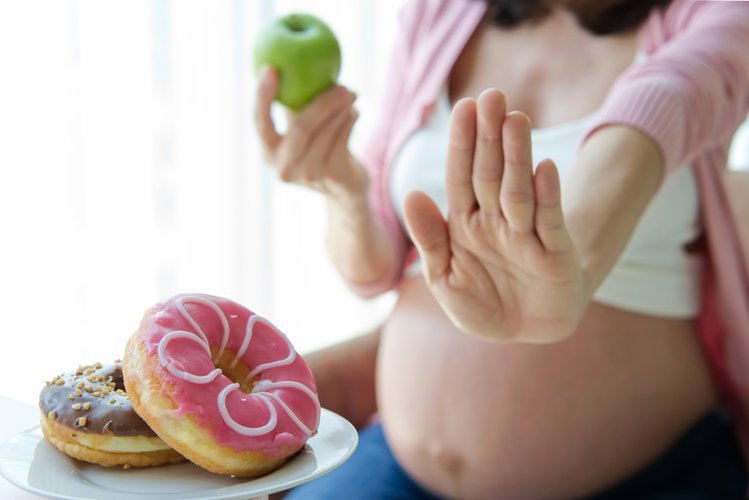 Zdjęcie Jakich produktów nie można jeść w ciąży? #2