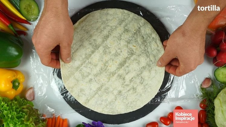 Zdjęcie Roladki z tortilli z łososiem wędzonym #2