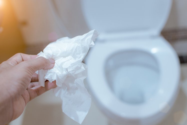Zdjęcie Z pewnością wyrzucasz te rzeczy do toalety – popełniasz ogromny błąd! #2
