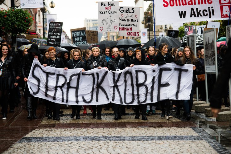 Zdjęcie Ustawa o całkowitym zakazie aborcji w Polsce! Ruszają protesty #2