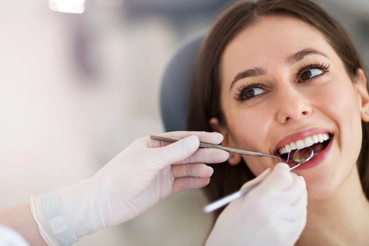 Zdjęcie Dlaczego warto odwiedzać dentystę? Czy nieleczone zęby mogą być przyczyną zawału serca? #1