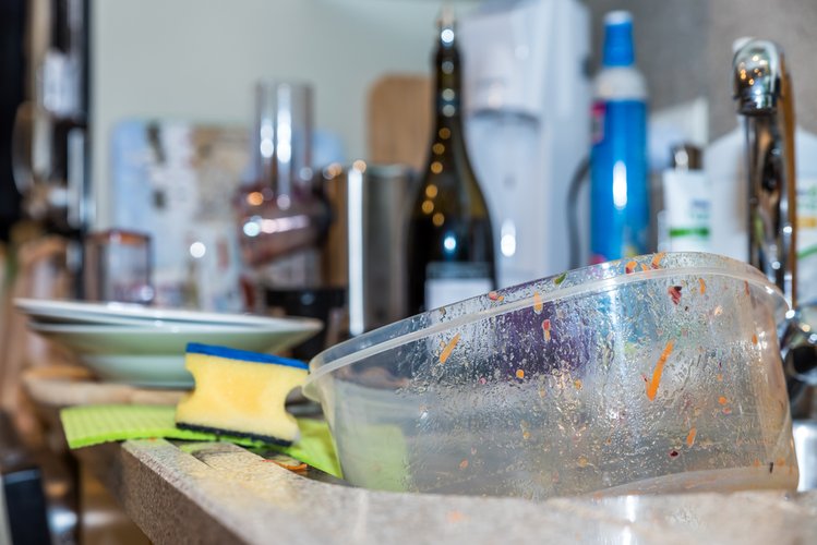 Zdjęcie Czym domyć odbarwione plastikowe pojemniki na jedzenie? #1