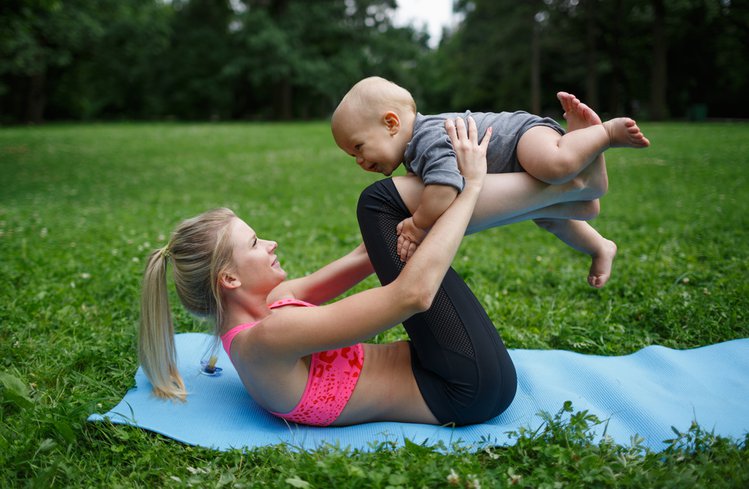 Zdjęcie Płaski brzuch po ciąży? Te ćwiczenia pomogą Ci wrócić do formy! #3