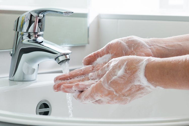 Zdjęcie Jak poprawnie myć ręce? Kiedy myć? Jakie preparaty są bezpieczne? #1