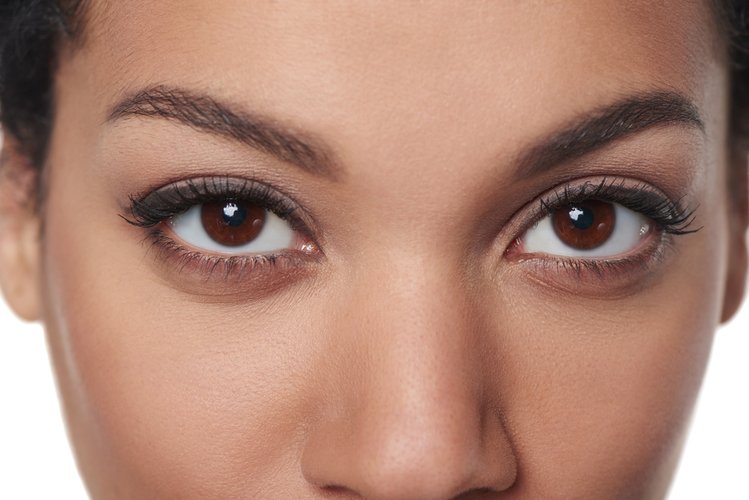 Zdjęcie Znasz kogoś o brązowych oczach? Sprawdź, jakie cechy się za nimi kryją #2