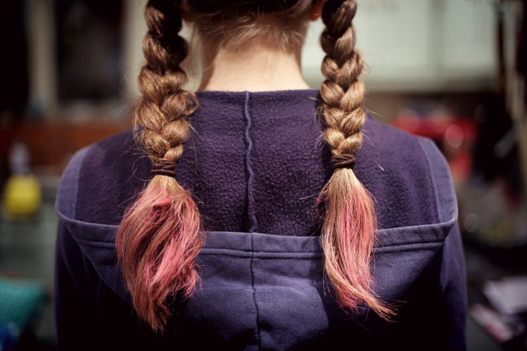 Zdjęcie Trend lata: farbowanie włosów bibułą! #2