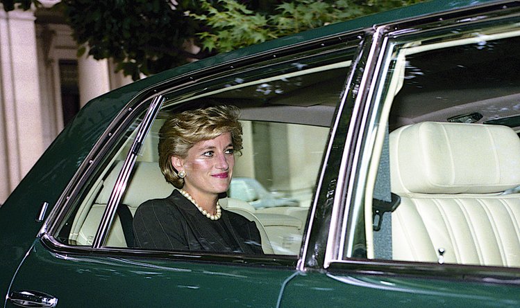 Zdjęcie Dlaczego Księżna Diana nosiła dwa zegarki? Powód nie jest oczywisty #1