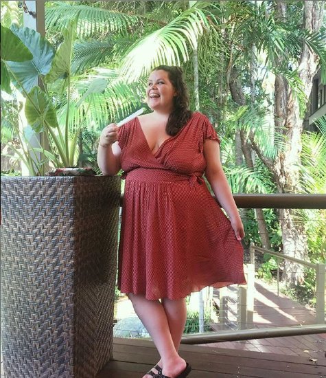 Zdjęcie 26-letnia instagramerka walczy „na rzecz osób otyłych”. Jak odbiera ją internet? #1