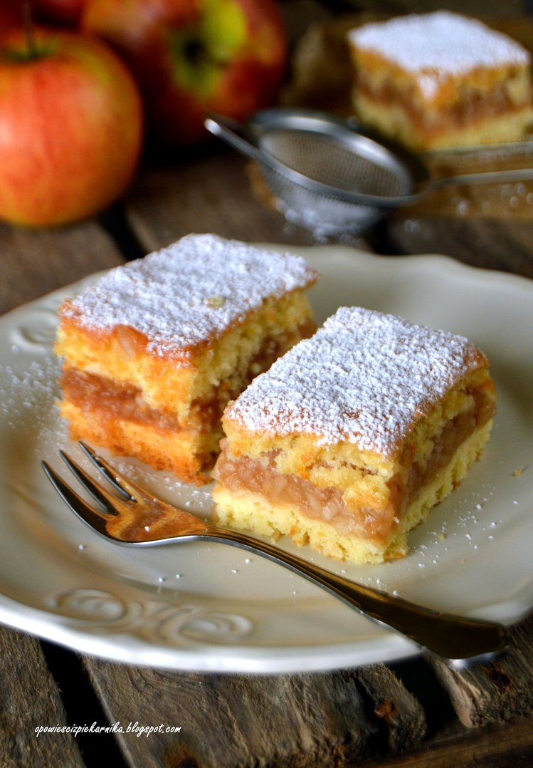 Zdjęcie Top 10 przepisów na ciasta z jabłkami #10